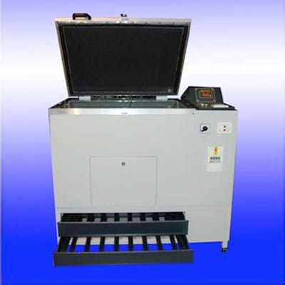 Espositore a Luce UV Puntiforme mod. Se.Co.4.0 serigrafia