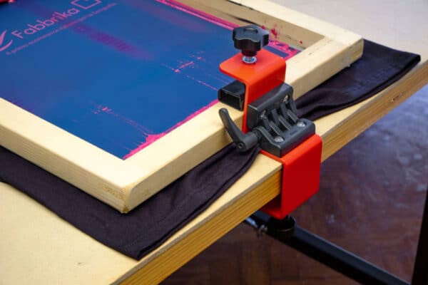 Pinza Smart Stampare con telaio serigrafico con pinza